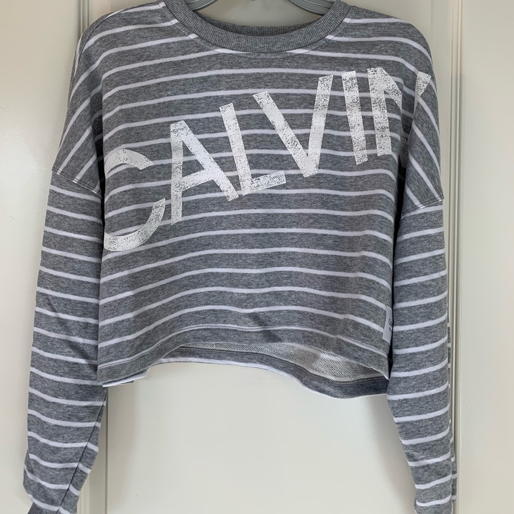 (SOLD)Calvin Klein soft cropped sweatshirt